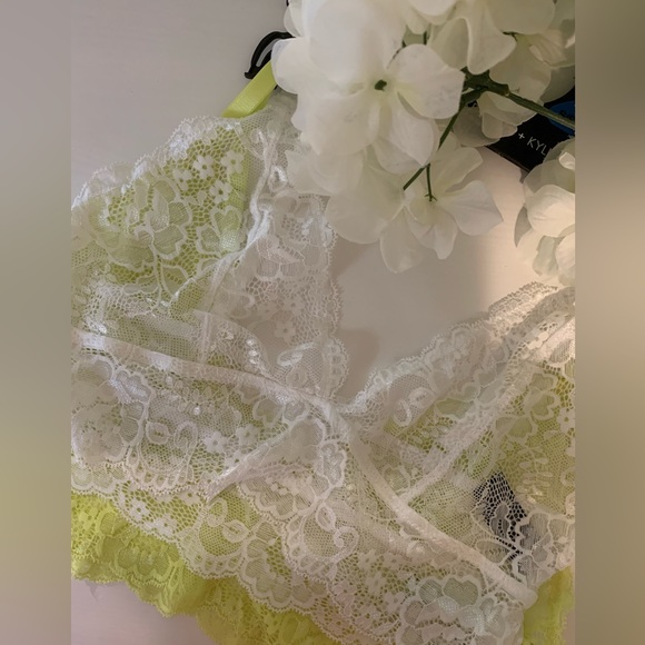 Kendall & Kylie White & Lime Dainty Sheer Lace Bralettes Lingerie Feminine🌸 - Picture 2 of 8